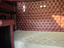 2010 Kenworth
                T658 