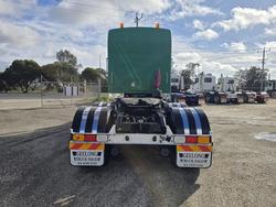 2010 Kenworth
                T658 