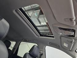 2023 LDV
D90 Executive