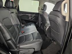 2023 LDV
D90 Executive