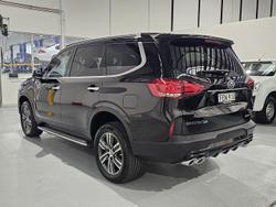 2023 LDV
D90 Executive