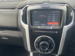 2017 ISUZU MU-X