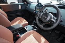 2025 MINI Countryman C Favoured