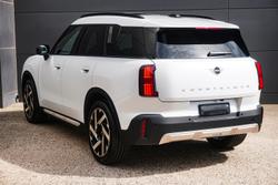 2025 MINI Countryman C Favoured
