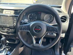 2025 Nissan
Navara PRO-4X