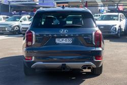 2021 Hyundai
                Palisade Highlander