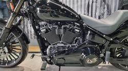 2025 Harley-davidson FXBR BREAKOUT (117) Vivid Black