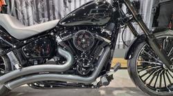 2025 Harley-davidson FXBR BREAKOUT (117) Vivid Black