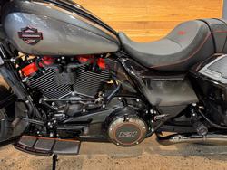2025 Harley-davidson FLHXSE CVO STREET GLIDE (121) RAVEN FADE