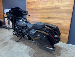2025 Harley-davidson FLHXSE CVO STREET GLIDE (121) RAVEN FADE