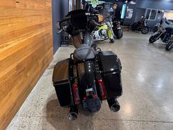 2025 Harley-davidson FLHXSE CVO STREET GLIDE (121) RAVEN FADE