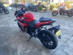 2016 Honda CBR500R Red