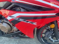 2016 Honda CBR500R Red