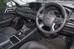 2024 Mitsubishi
Outlander LS