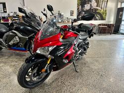 2016 Suzuki GSX-S1000F RED
