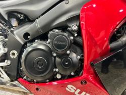 2016 Suzuki GSX-S1000F RED