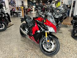 2016 Suzuki GSX-S1000F RED