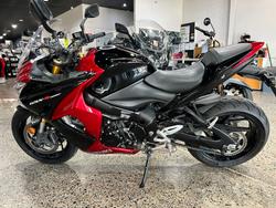 2016 Suzuki GSX-S1000F RED