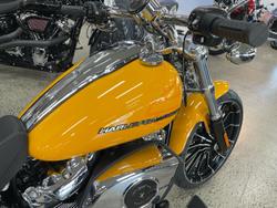 2025 Harley-Davidson Breakout 117 (FXBR) Softail Yellow