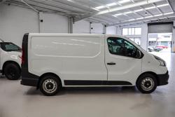 2016 Renault Trafic 66KW X82 Glacier White