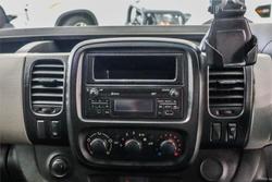 2016 Renault Trafic 66KW X82 Glacier White