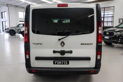 2016 Renault Trafic 66KW X82 Glacier White
