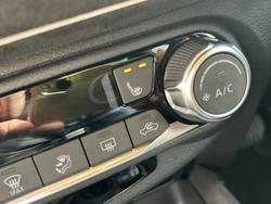 2023 Nissan
                JUKE TI