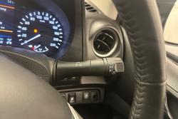 2020 Nissan Navara ST-X