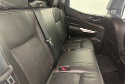 2020 Nissan Navara ST-X