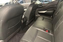 2020 Nissan Navara ST-X