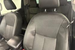 2020 Nissan Navara ST-X