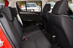 2016 Suzuki
                Swift GL Navigator