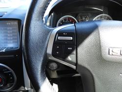 2017 Isuzu
                D-MAX LS-Terrain