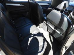 2017 Isuzu
                D-MAX LS-Terrain