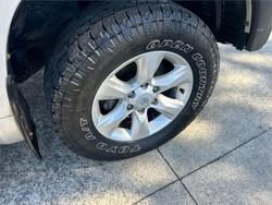 2013 TOYOTA
                LANDCRUISER PRADO GXL (4x4)