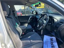 2013 TOYOTA
                LANDCRUISER PRADO GXL (4x4)