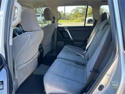 2013 TOYOTA
                LANDCRUISER PRADO GXL (4x4)