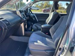 2013 TOYOTA
                LANDCRUISER PRADO GXL (4x4)