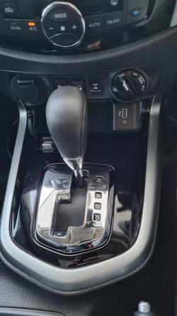 2024 Nissan
Navara ST-X
