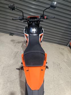 2025 KTM 2025 KTM 390CC 390 SMC Road ORANGE