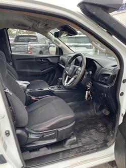 2020 Isuzu D-MAX SX MY19 4X4 Dual Range Splash White
