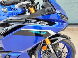 2025 Yamaha YZF-R3 Blue