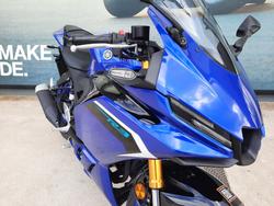 2025 Yamaha YZF-R3 Blue