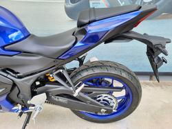2025 Yamaha YZF-R3 Blue