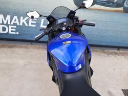 2025 Yamaha YZF-R3 Blue