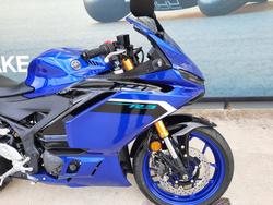 2025 Yamaha YZF-R3 Blue
