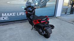 2025 Yamaha XMAX 300 (CZD300A)