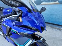 2025 Yamaha YZF-R1 Blue