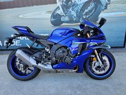 Yamaha YZF-R1