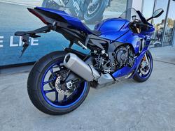 2025 Yamaha YZF-R1 Blue